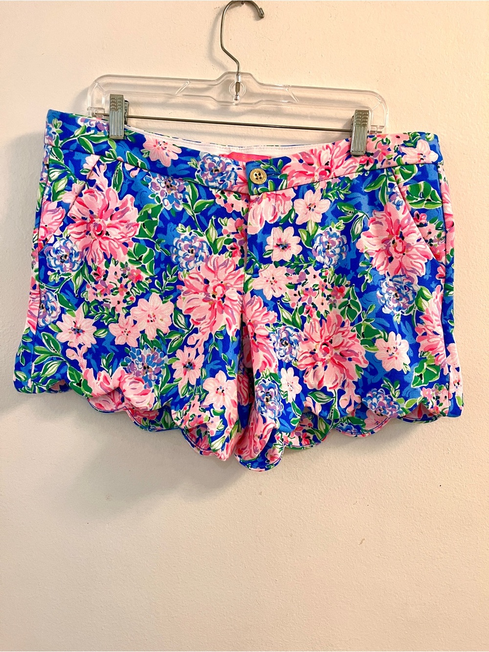 Sz. 12 Lilly Pulitzer Floral Scallop Hem Women’s Shorts NWT